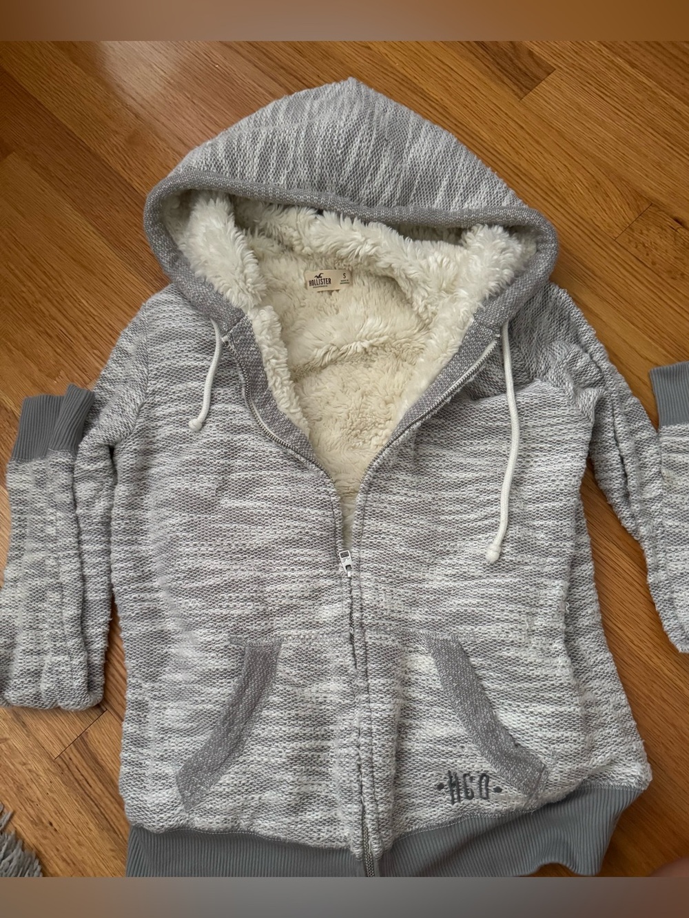 VINTAGE Hollister Gray Knit Hooded Zip Sweater with Cream Sherpa Lining